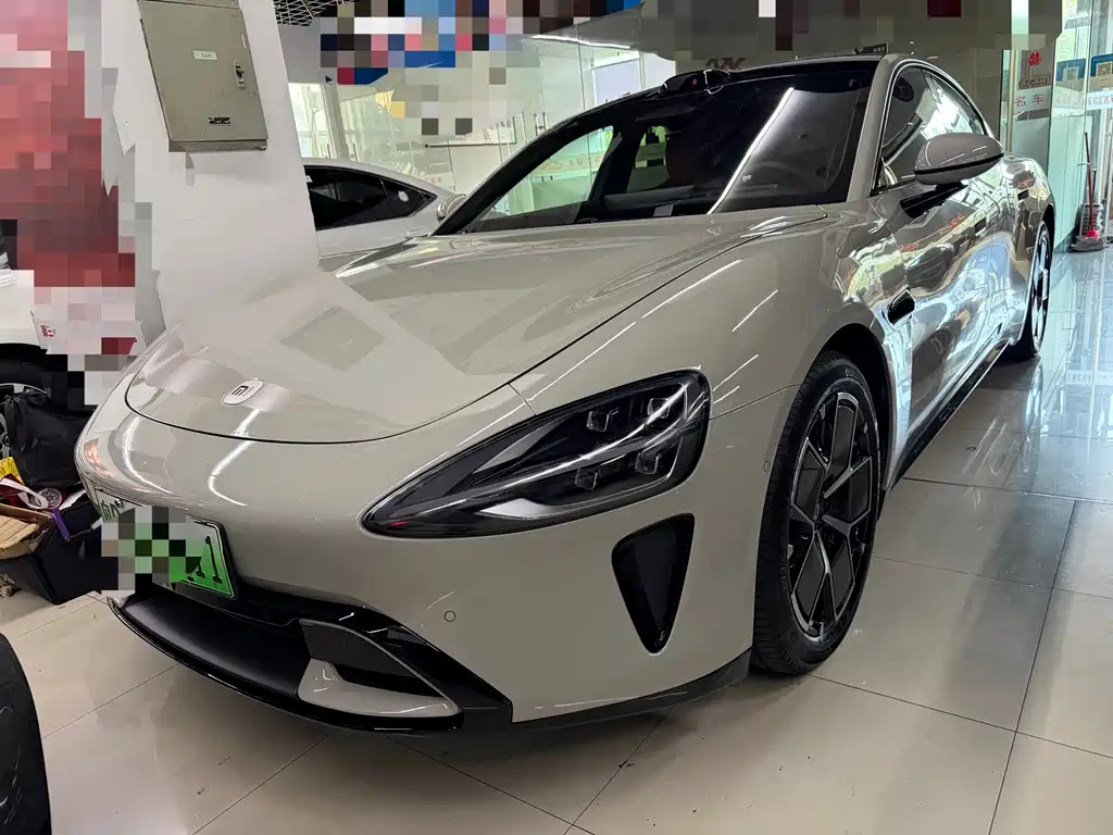 Xiaomi SU7 2025