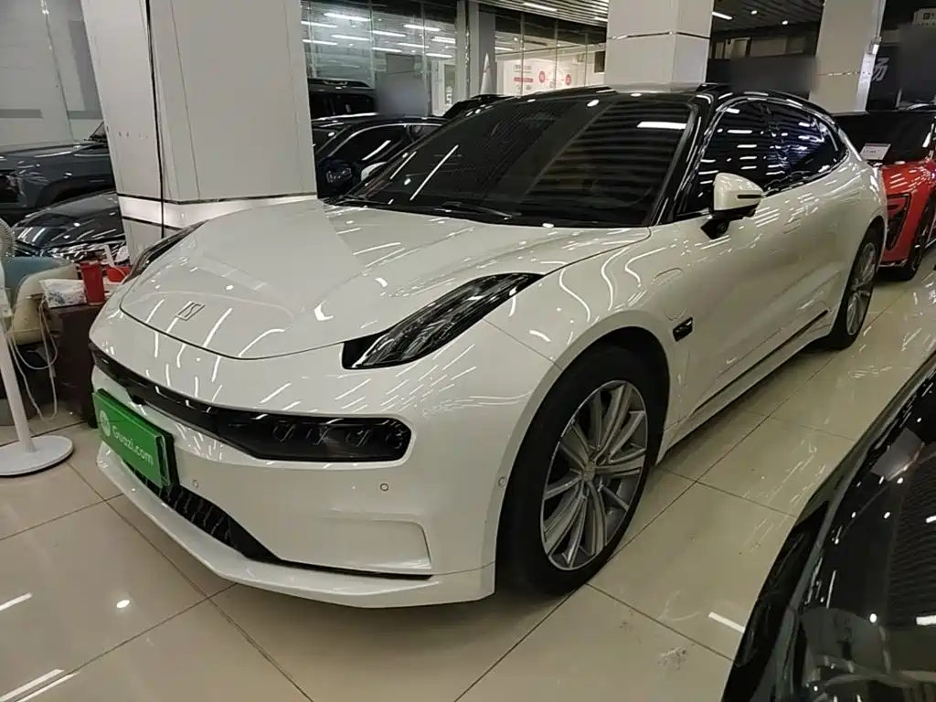 Zeekr 001 2022