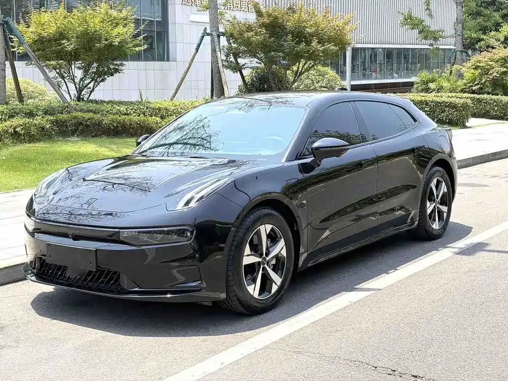 Zeekr 001 2023