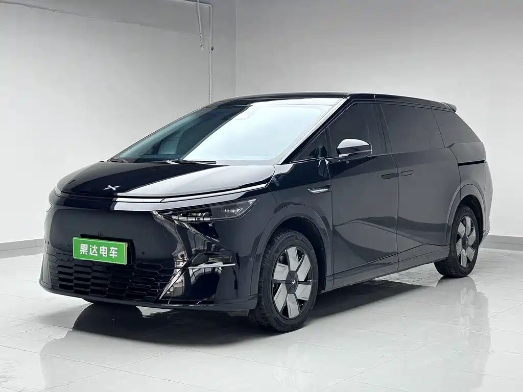 XPENG X9 2024