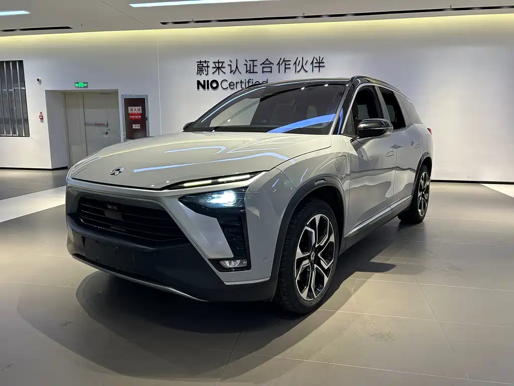 NIO ES8 2021