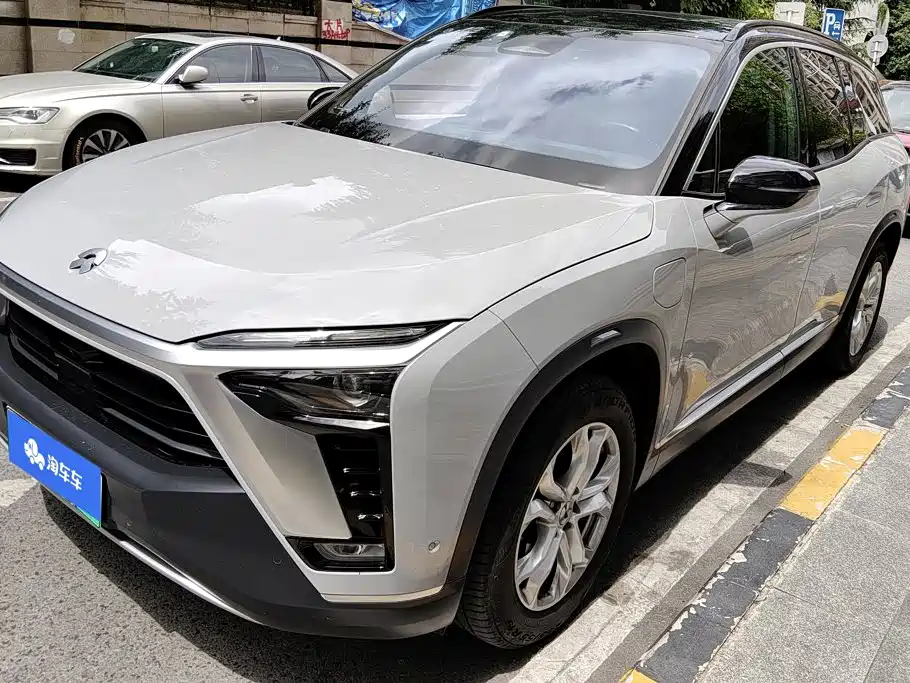 NIO ES8 2022