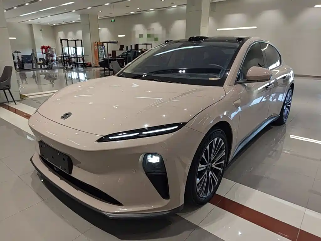 NIO ET5 2022