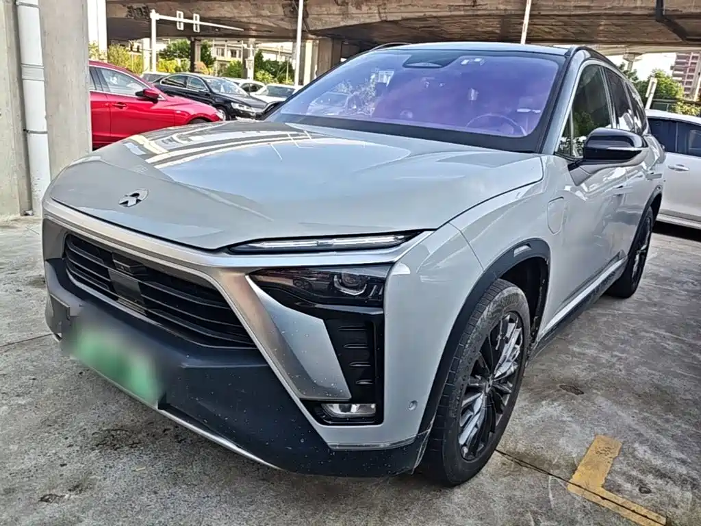 NIO ES8 2021