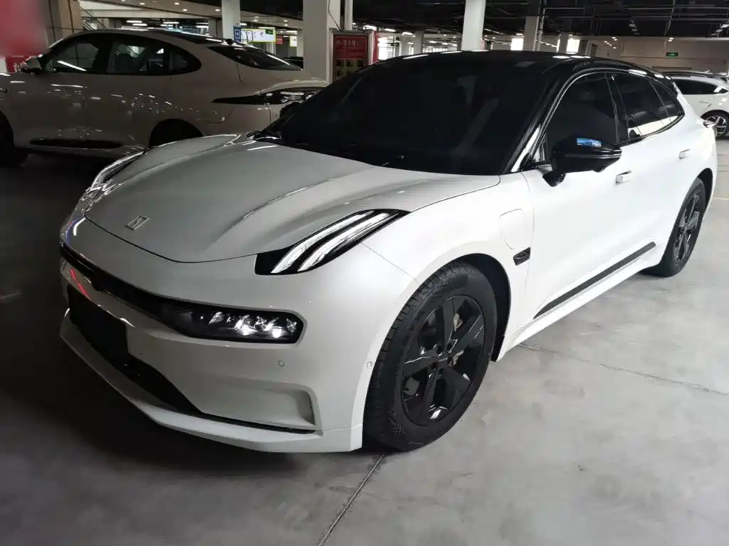 Zeekr 001 2024