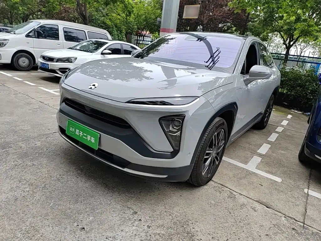 NIO ES6 2020