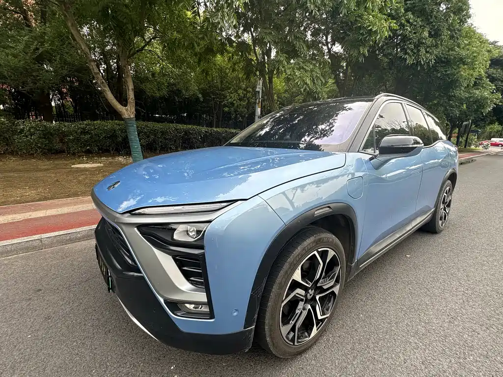 NIO ES8 2018