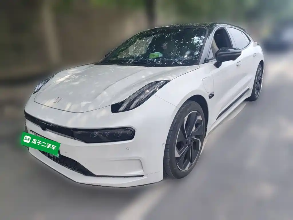 Zeekr 001 2024