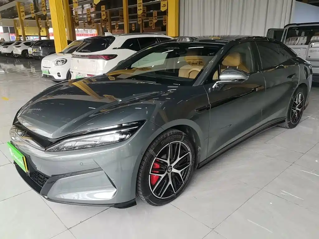BYD 汉L 2025