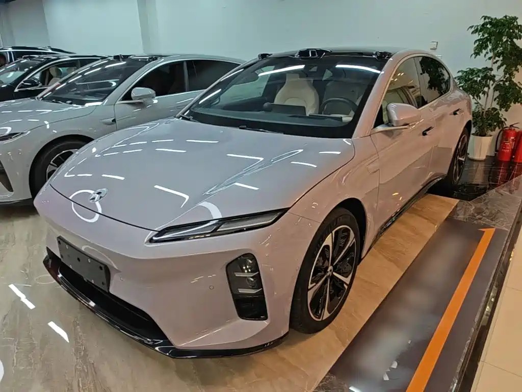 NIO ET5 2025