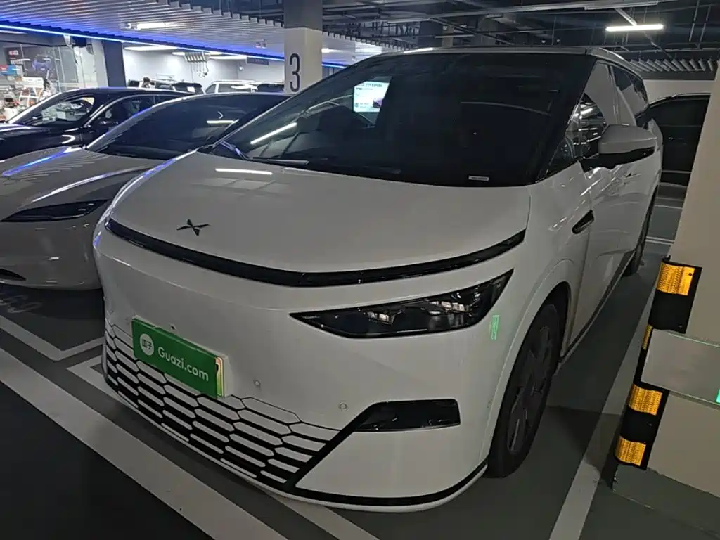 XPENG X9 2024