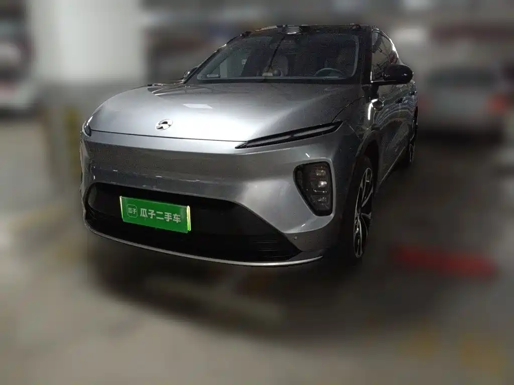 NIO ES8 2024