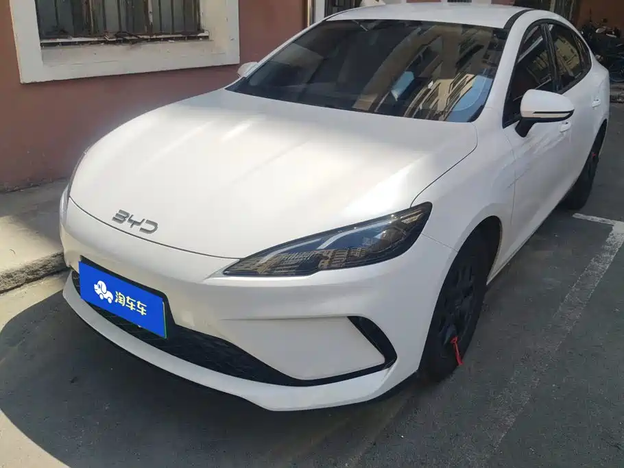 BYD Seal 05 DM-i 2025