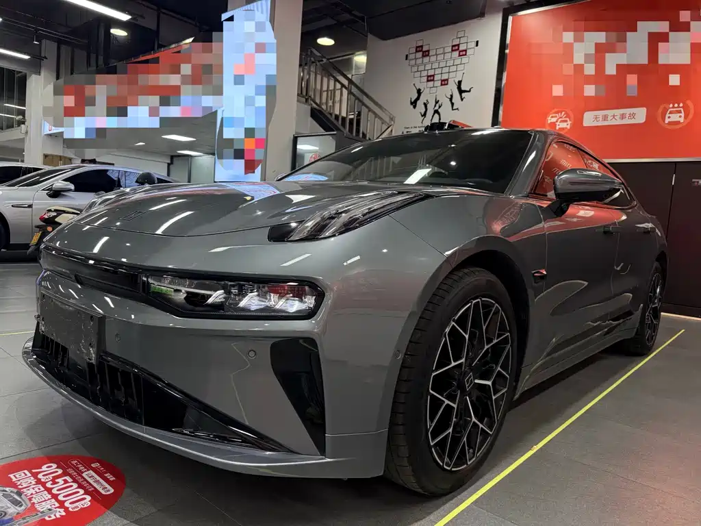 Zeekr 001 2024