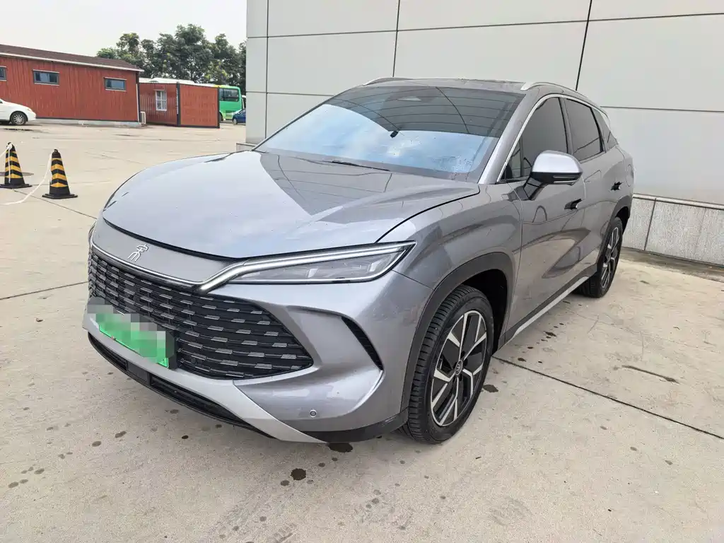 BYD L DM-i 2024