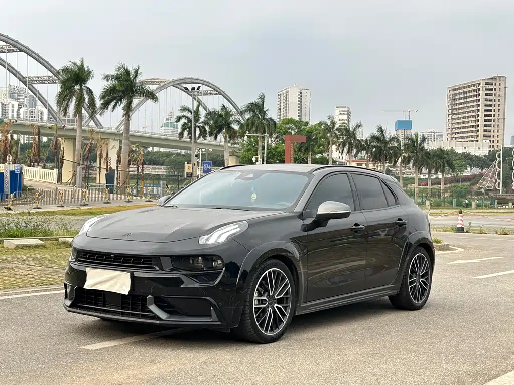 Lynk & Co 02 Hatchback 2022