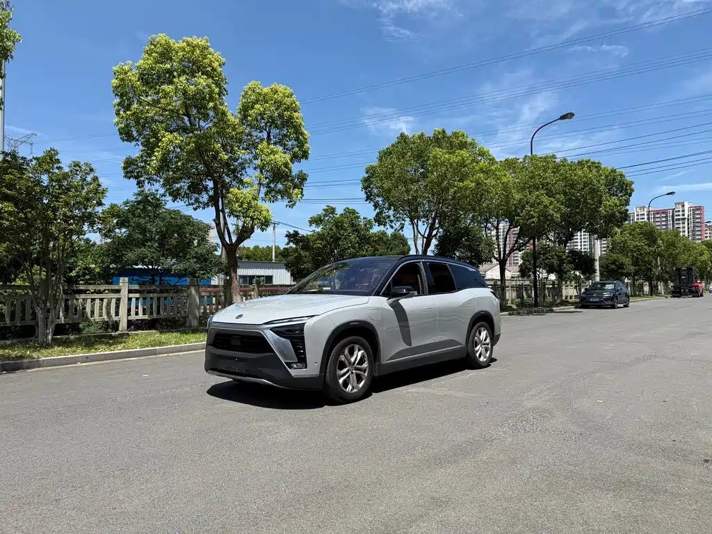NIO ES8 2020