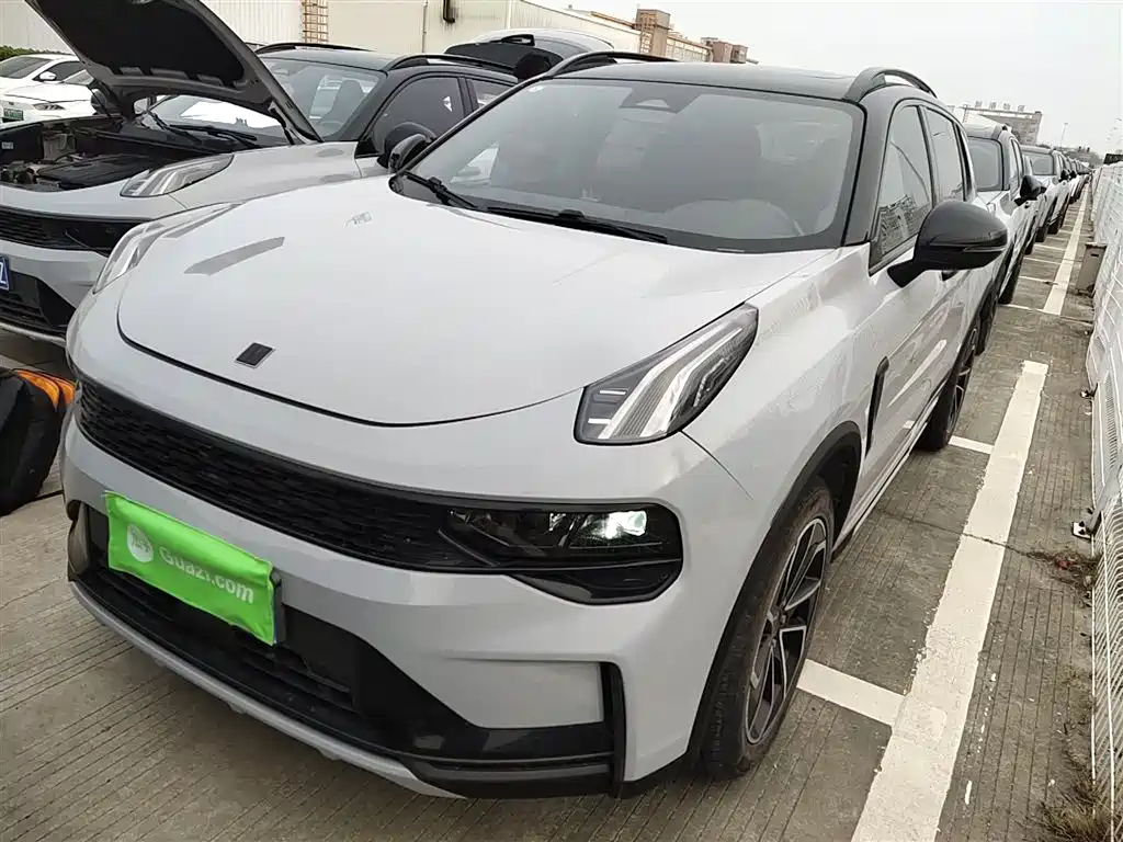Lynk & Co 01 2023
