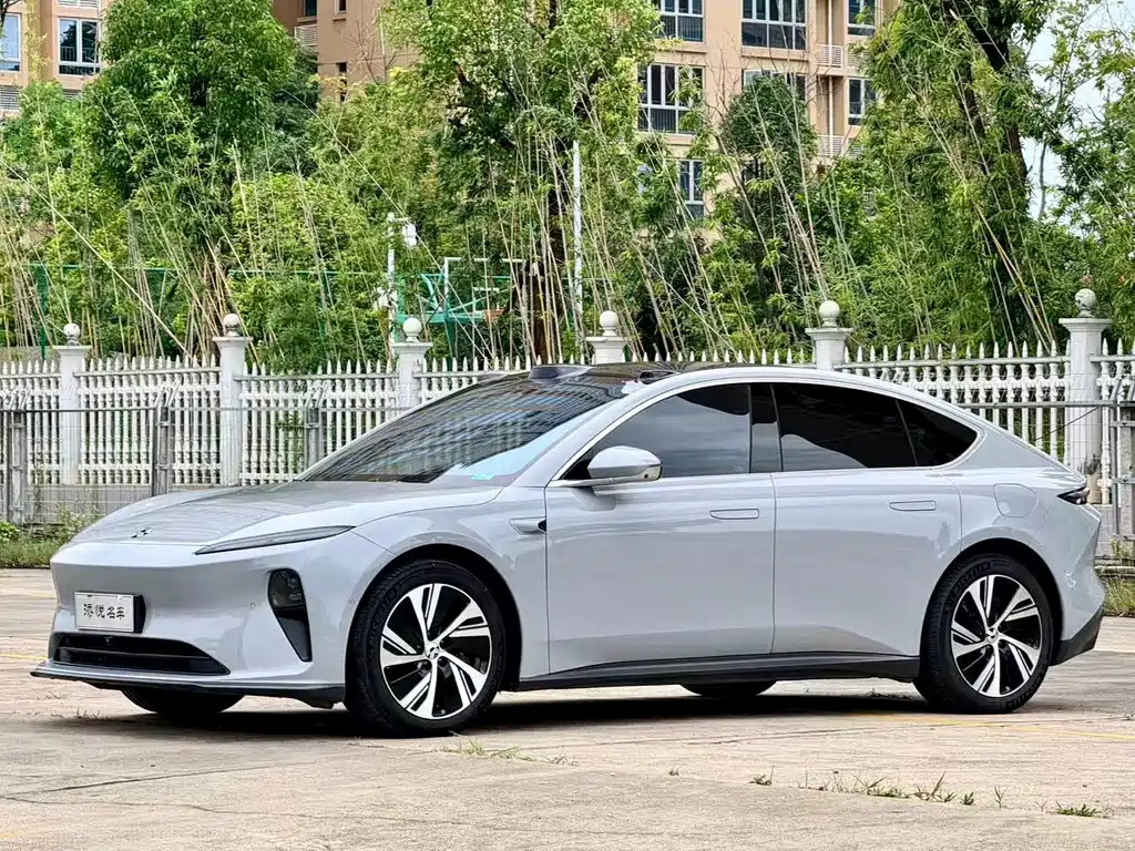 NIO ET5 2024