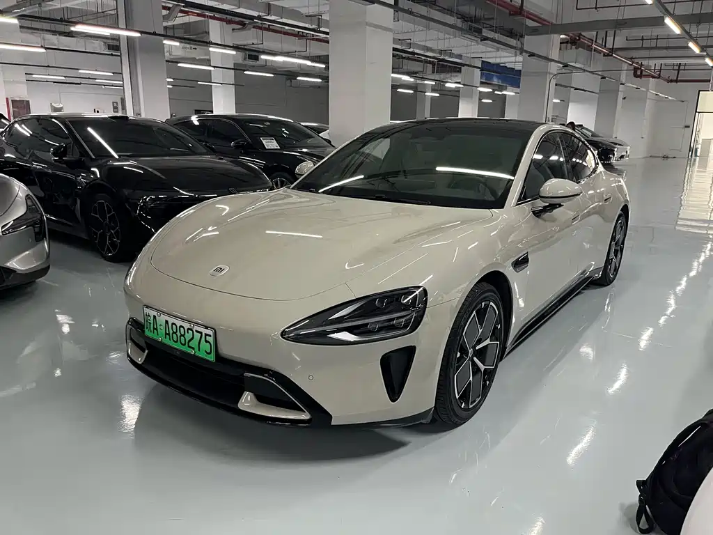 Xiaomi SU7 2024