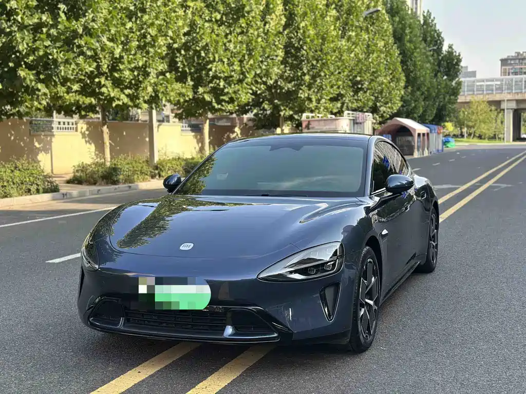 Xiaomi SU7 2025