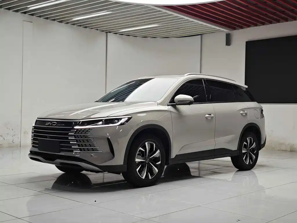 BYD Seal 05 DM-i 2024
