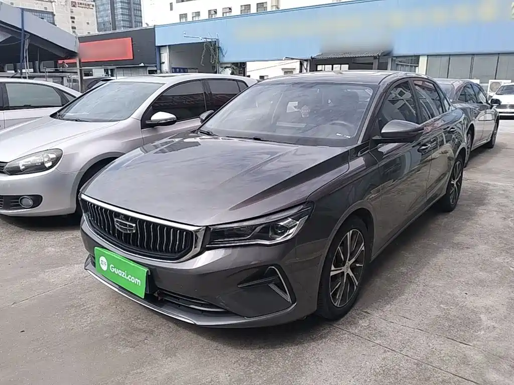 Geely Emgrand 2023