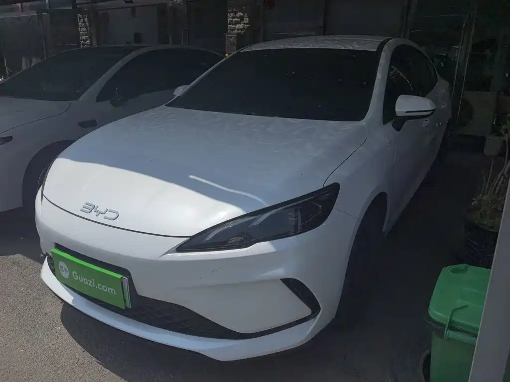 BYD Seal 05 DM-i 2025