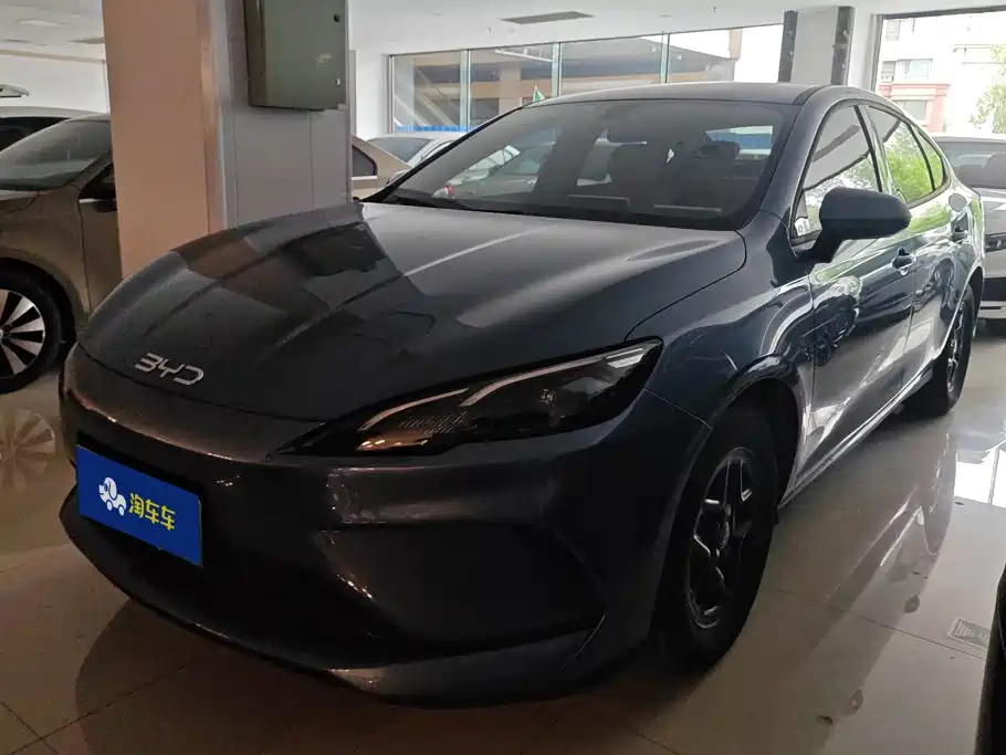 BYD Seal 05 DM-i 2025
