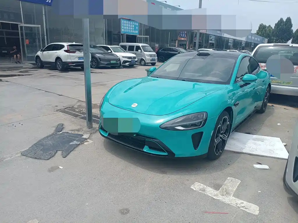 Xiaomi SU7 2025