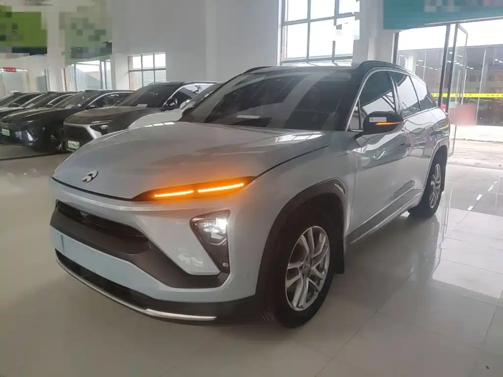 NIO ES6 2020