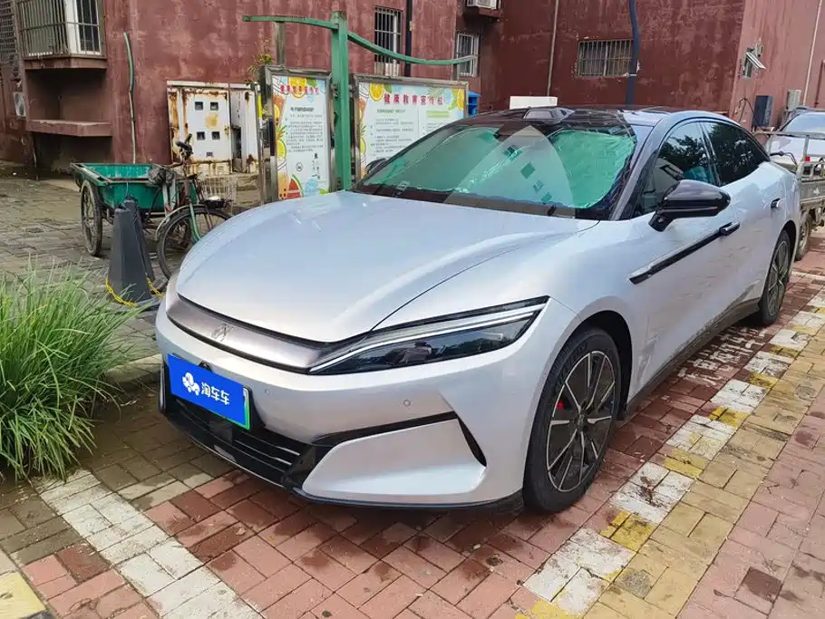 BYD 汉L 2025
