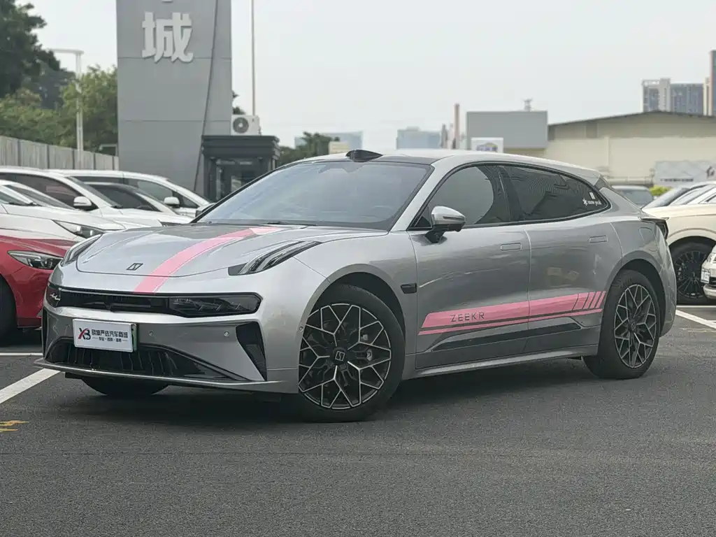 Zeekr 001 2024