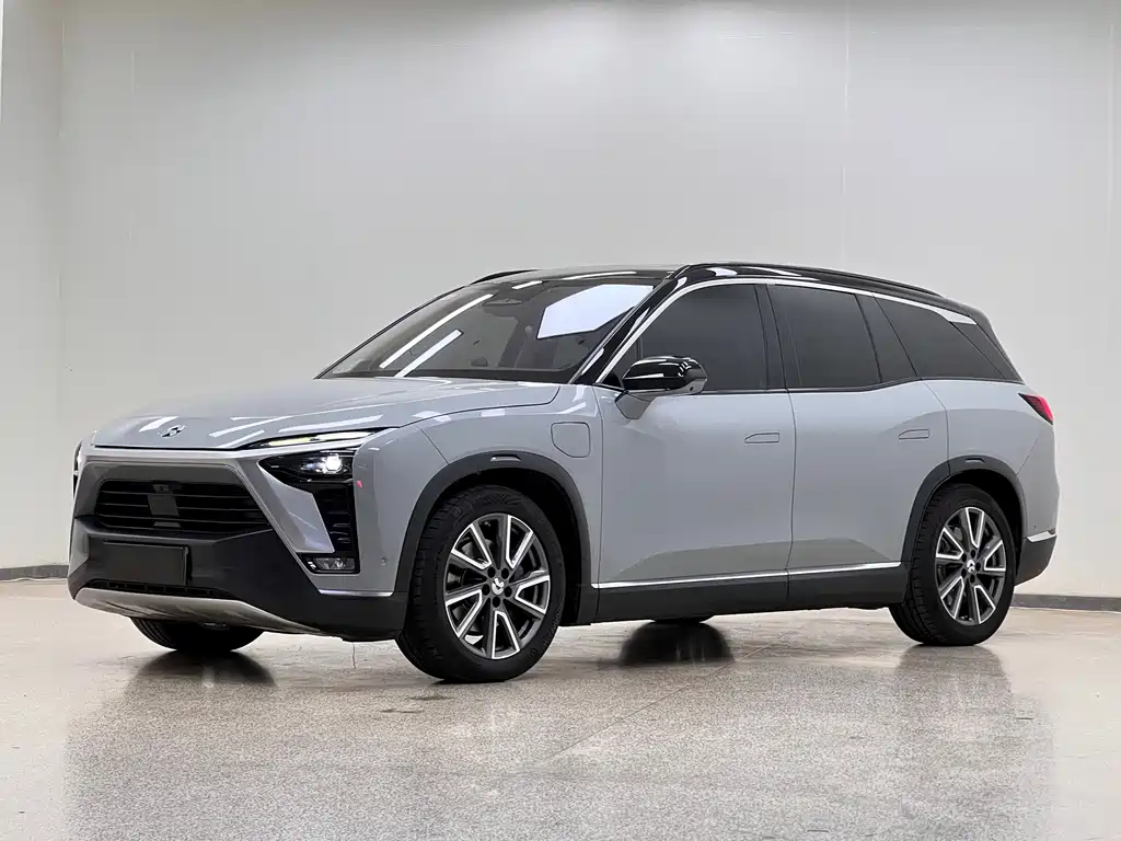 NIO ES8 2021