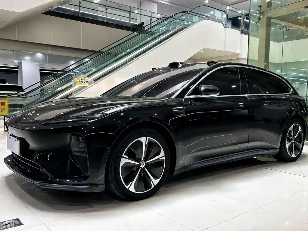 NIO ET5T 2025