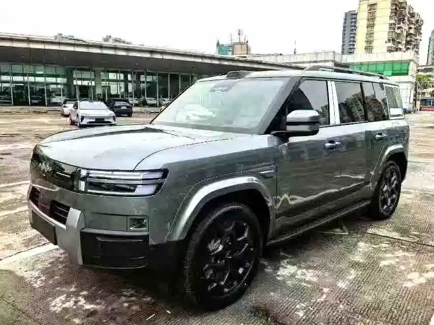 Fang Cheng Bao 钛7 2025