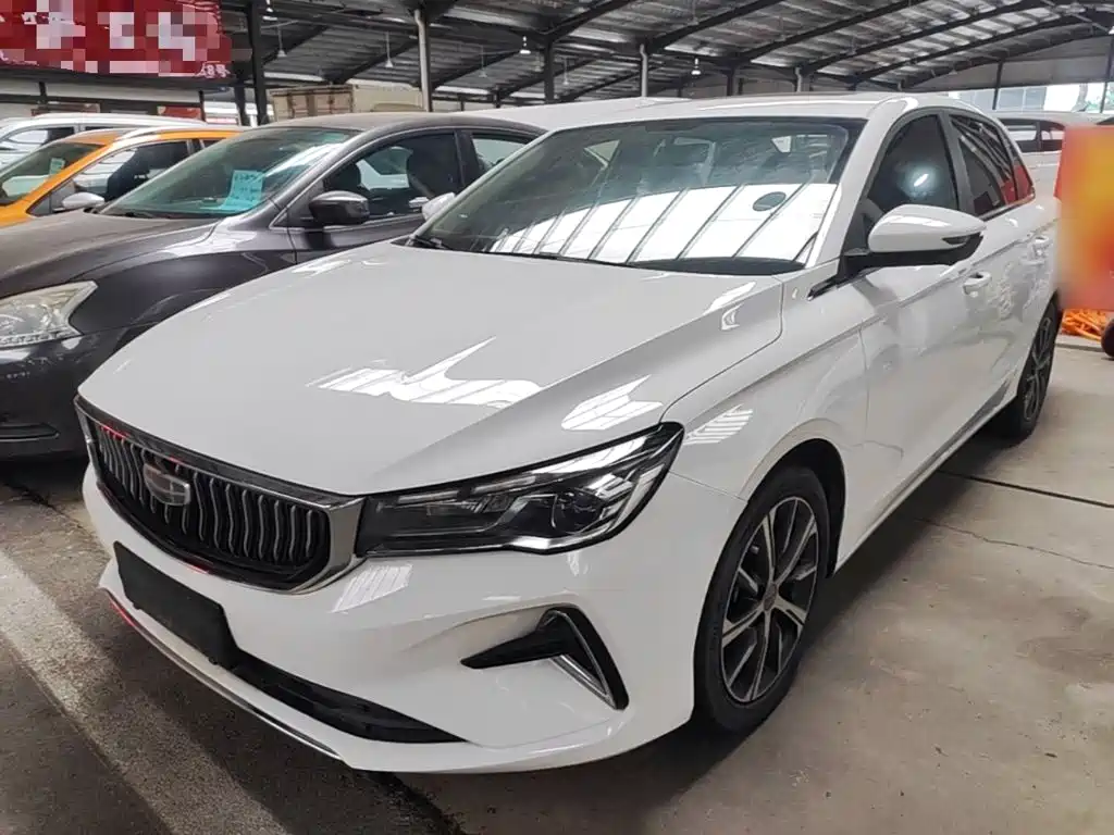 Geely Emgrand 2021