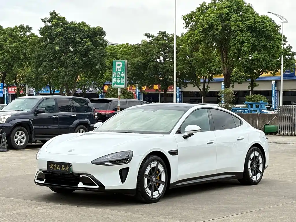 Xiaomi SU7 2025