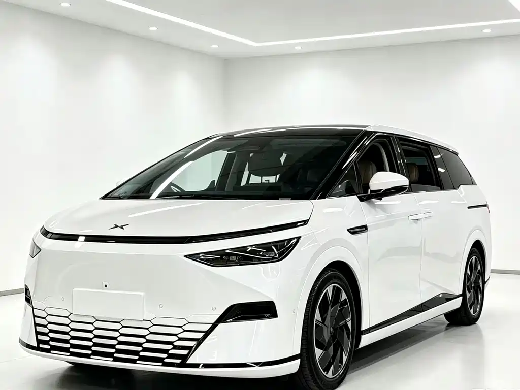 XPENG X9 2024