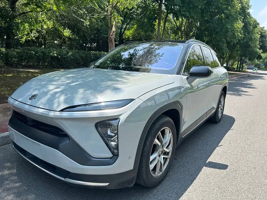 NIO ES6 2020