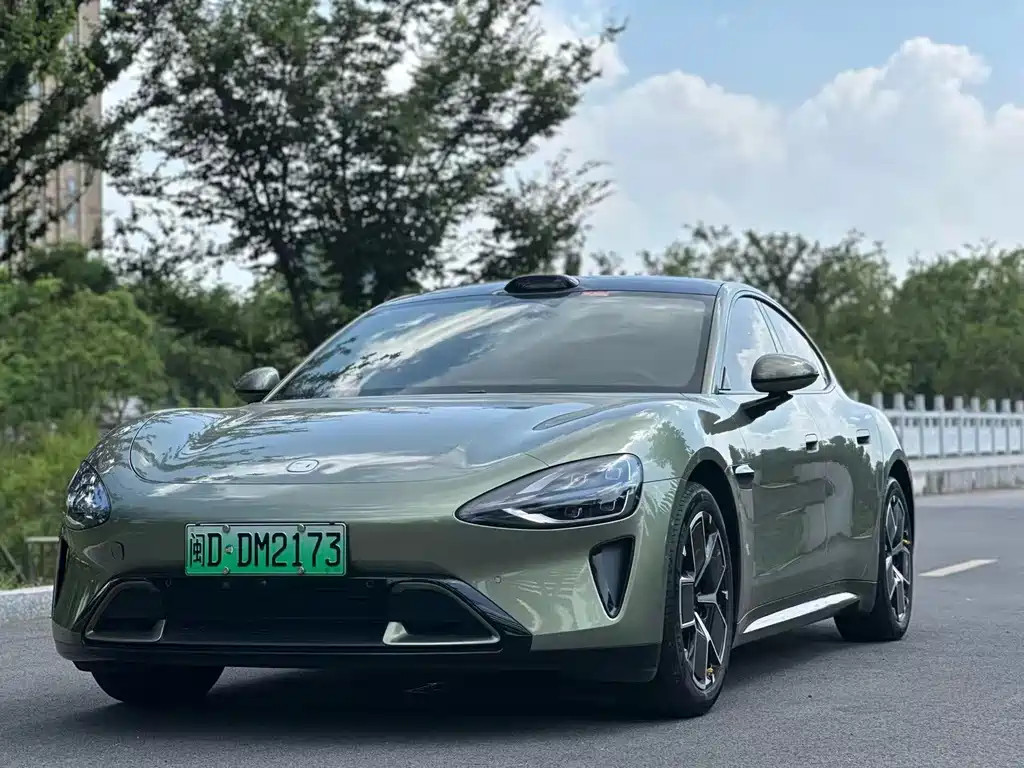 Xiaomi SU7 2024