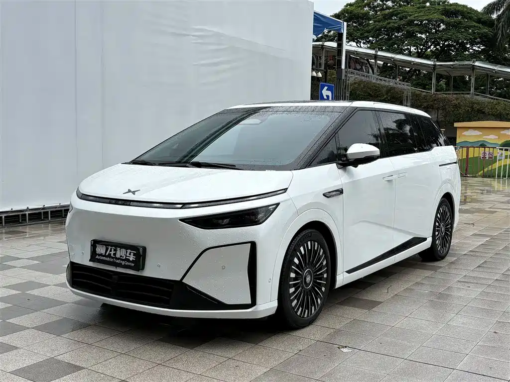 XPENG X9 2025