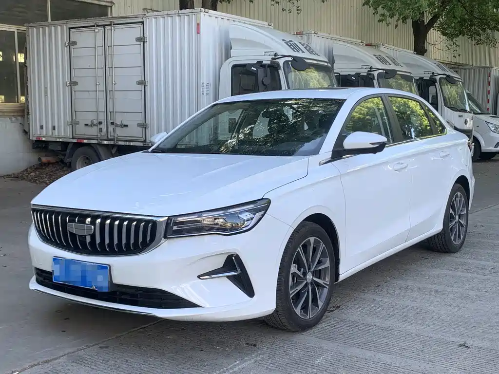 Geely Emgrand 2025