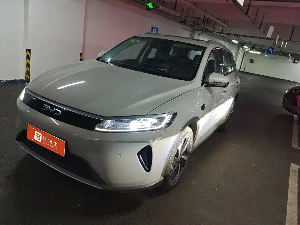 BYD Seal 05 DM-i 2025