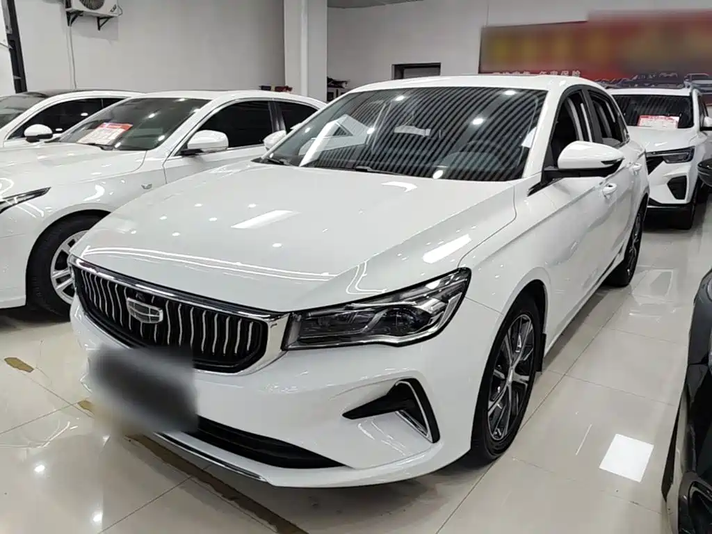 Geely Emgrand 2023