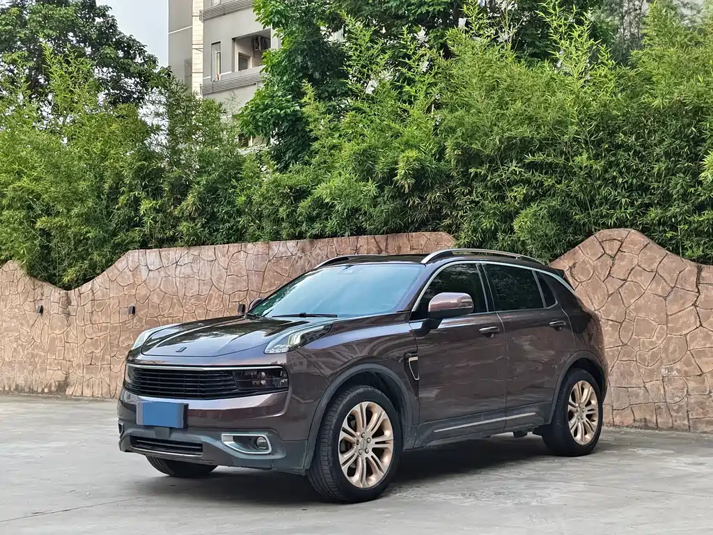 Lynk & Co 01 2019