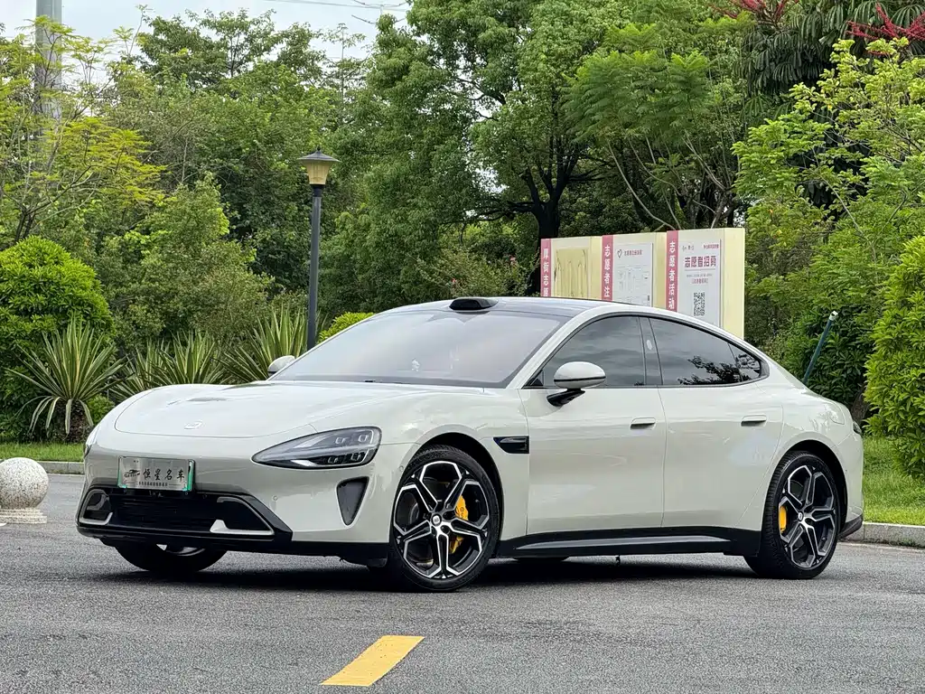 Xiaomi SU7 2025