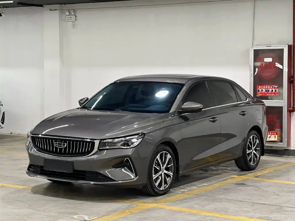 Geely Emgrand 2021