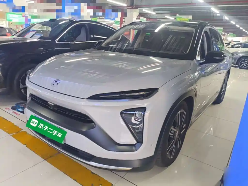NIO ES6 2020