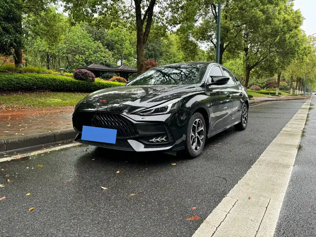 MG MG5 2021